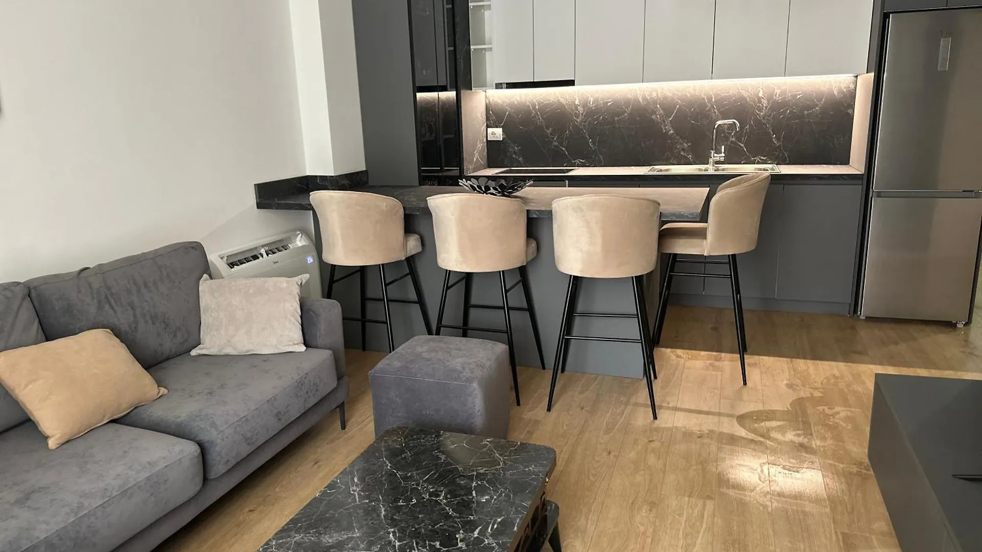 Meli Apartment Tirana 0*,